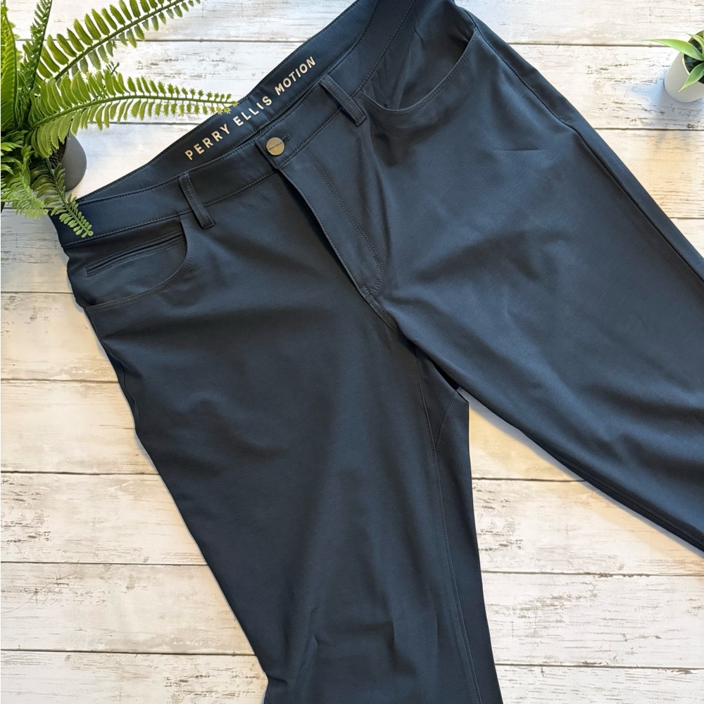 Perry Ellis Motion Navy Stretch 5-Pocket Pants – Men’s 36x32